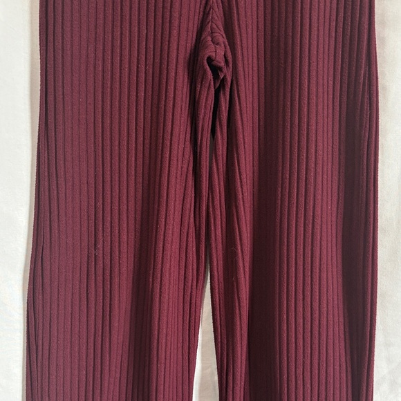 Vero Moda Burgundy Straight Leg Pants - Picture 3 of 9